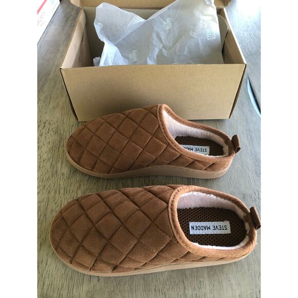 Steve Madden Kids BCramer Quilted Slipper in Cognac - Picture 3 of 8
